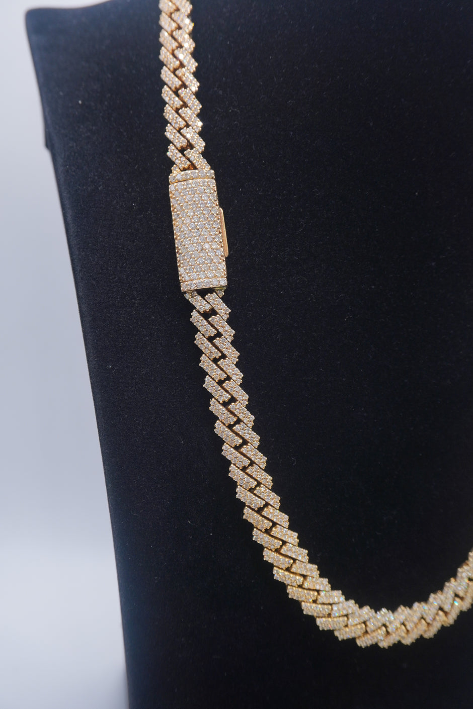 $18000 14K Yellow Gold Cuban chain with Lock 9.7ctw Genuine Natural Diamonds