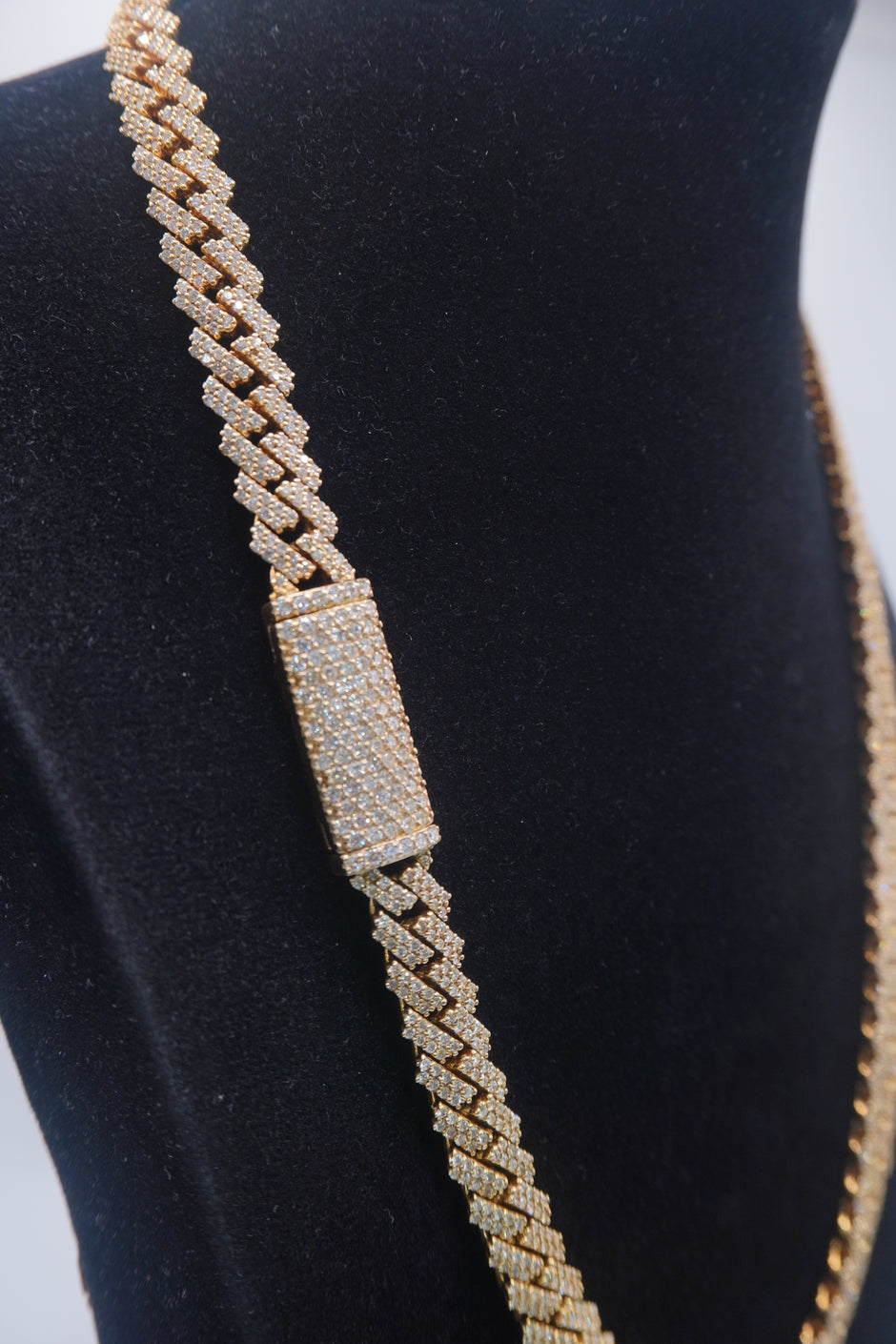 $18000 14K Yellow Gold Cuban chain with Lock 9.7ctw Genuine Natural Diamonds