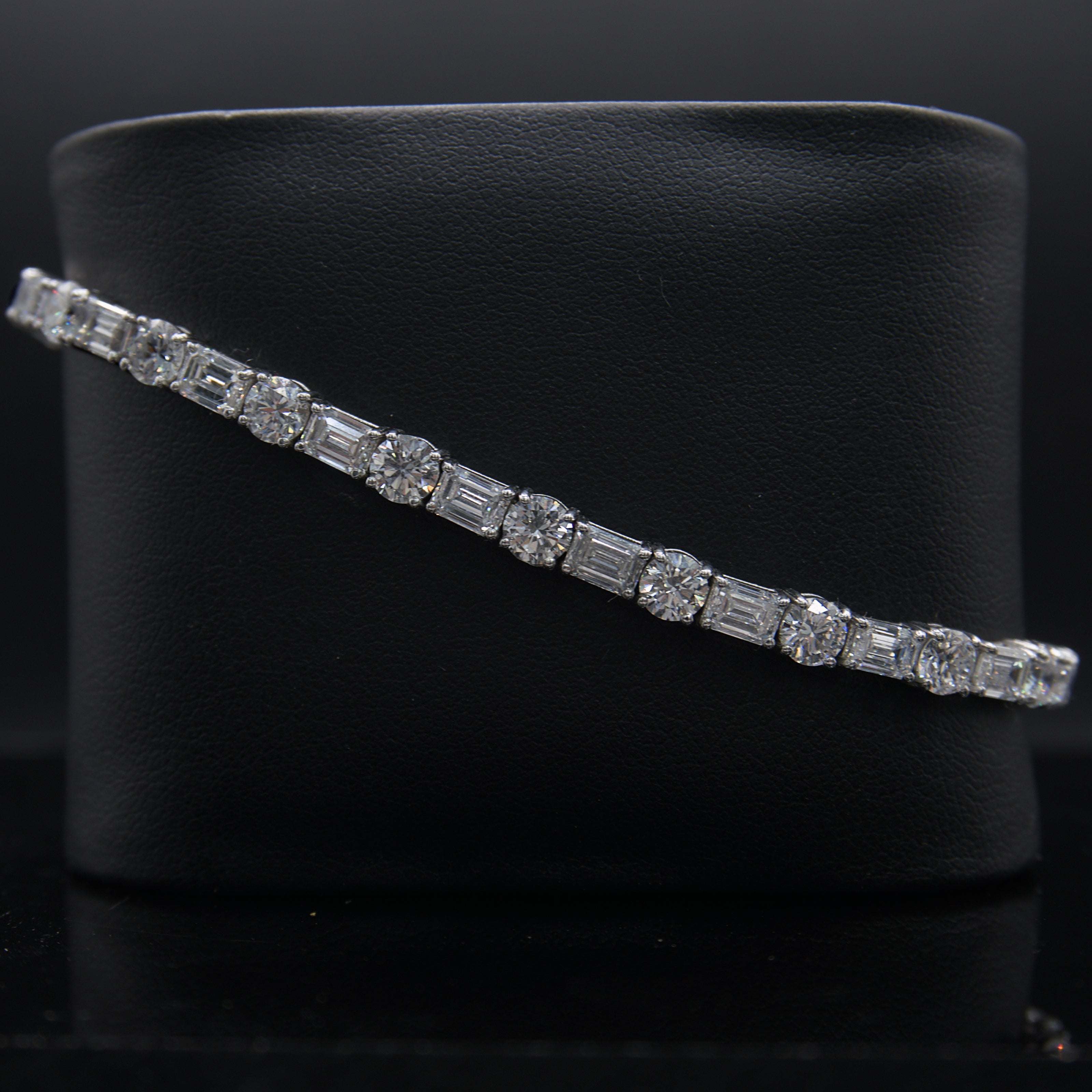 14k Gold Round Cut and Emerald Cut D/VS1 Lab Grown Fancy Tennis Bracelet