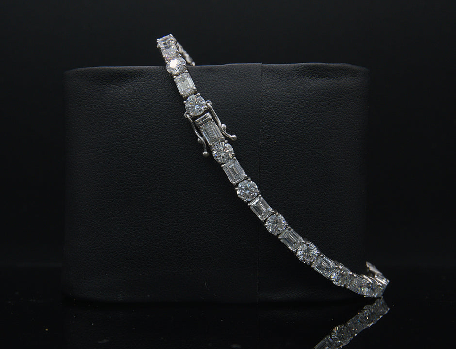 14k Gold Round Cut and Emerald Cut D/VS1 Lab Grown Fancy Tennis Bracelet