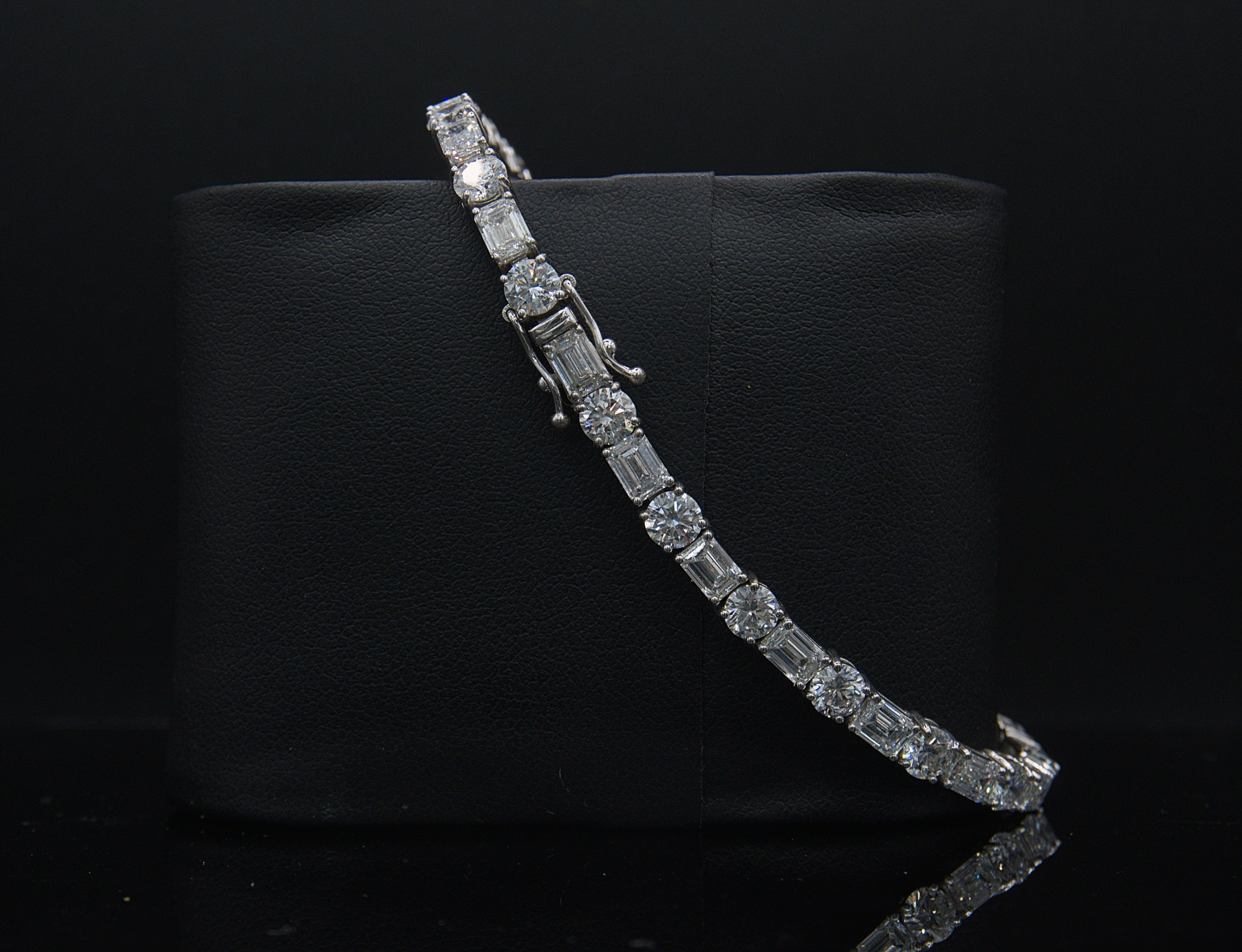 14k Gold Round Cut and Emerald Cut D/VS1 Lab Grown Fancy Tennis Bracelet