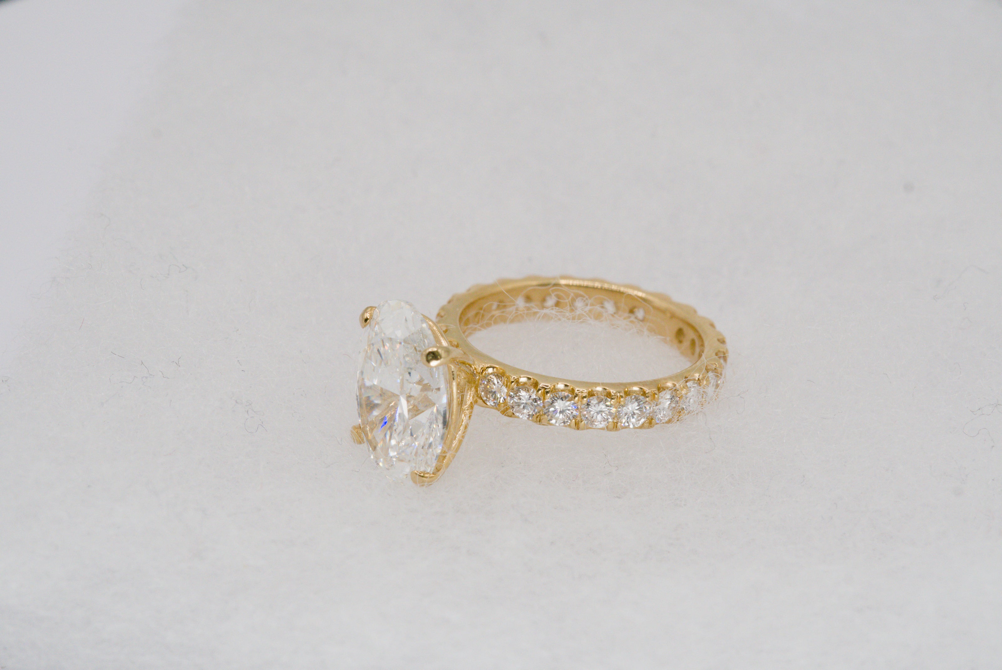 5.1ct Oval Brilliant IGI Certified Lab Diamond Solitaire Ring in 14K Yellow Gold