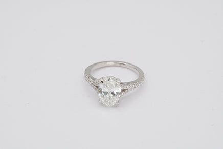 IGI Certified Oval Diamond Solitaire Split Shank Ring in White Gold