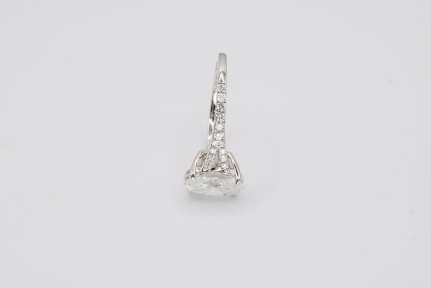 IGI Certified Oval Diamond Solitaire Split Shank Ring in White Gold