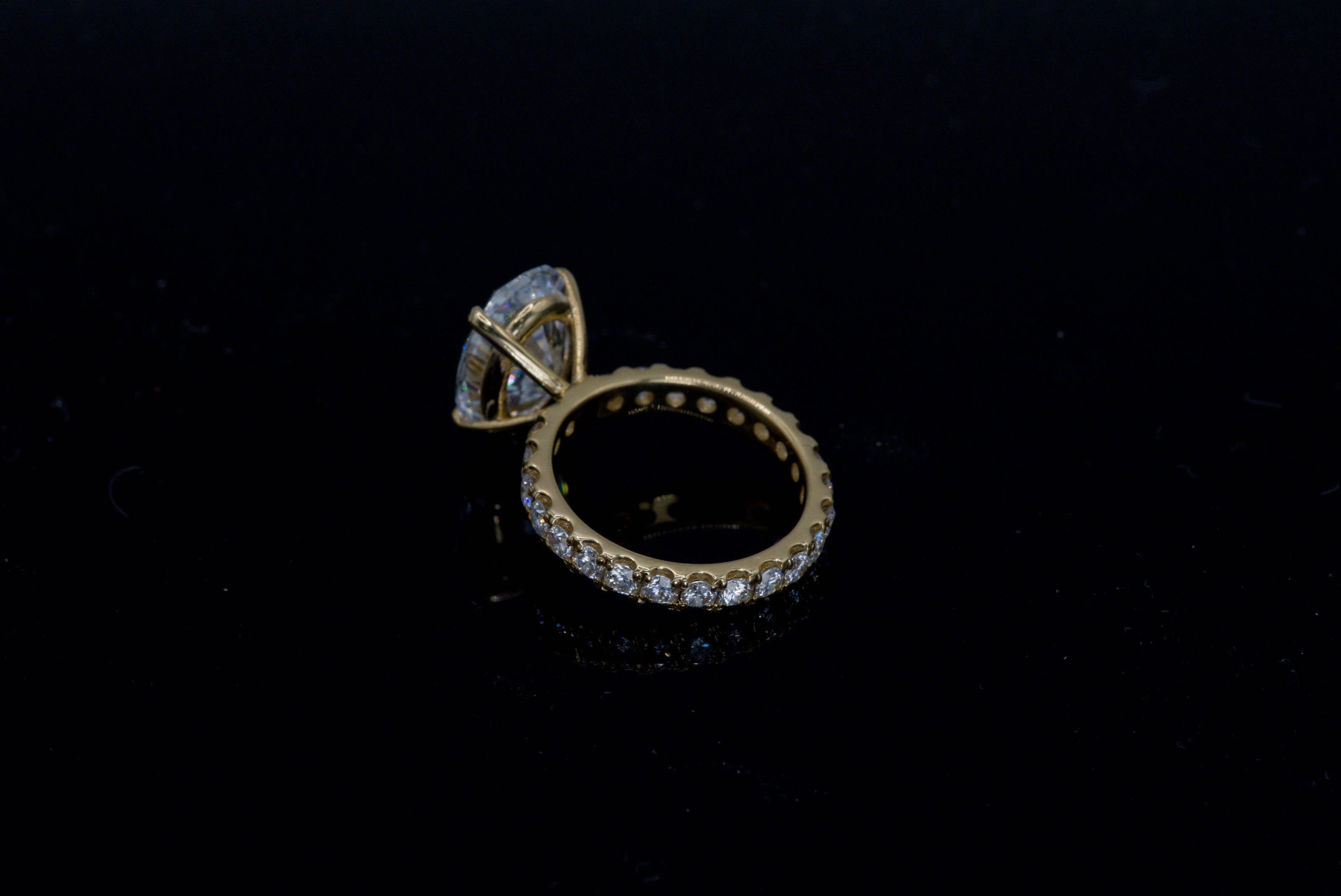 5.1ct Oval Brilliant IGI Certified Lab Diamond Solitaire Ring in 14K Yellow Gold
